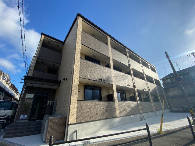 建物外観　２０２３年６月完成！！