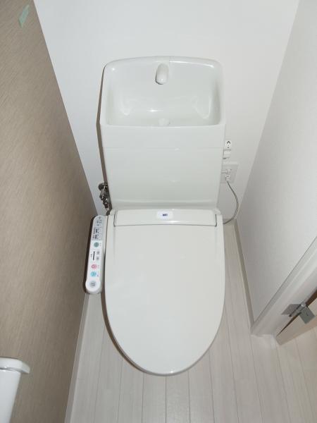 トイレ　トイレ