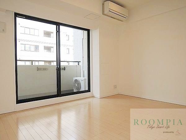 居室・リビング　同タイプの別のお部屋です。