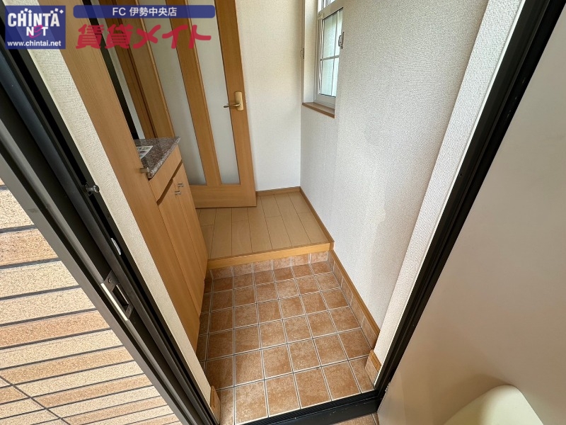 玄関　別部屋参考写真