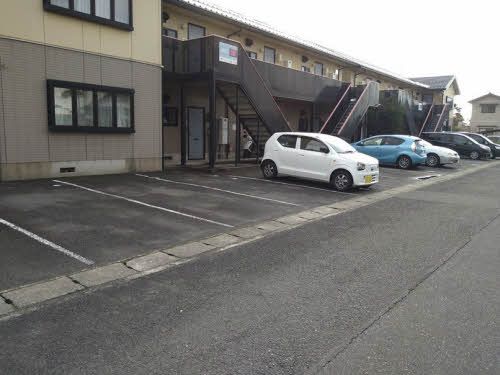 駐車場　駐車場