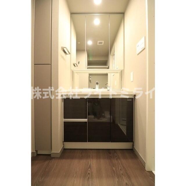 玄関　?