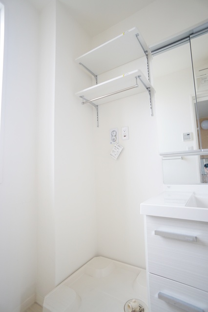 収納　参考写真（同物件別部屋）
