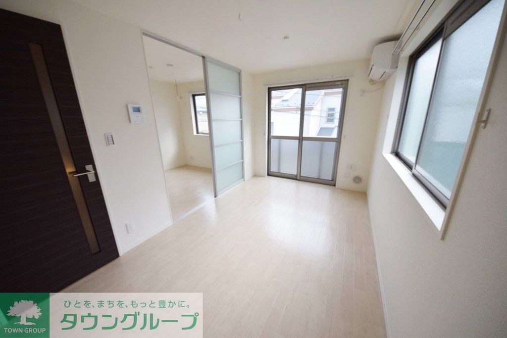 居室・リビング　※別部屋参考写真※