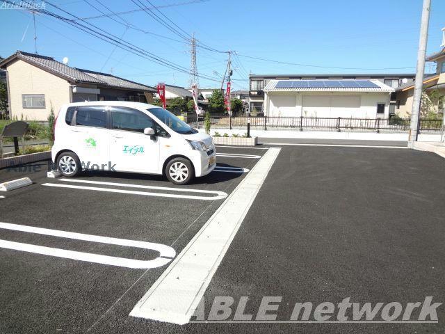 駐車場　駐車場
