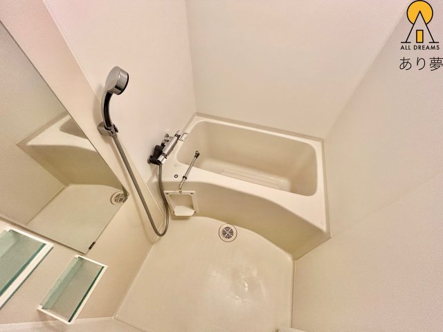 バス・シャワールーム　別部屋参考写真