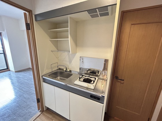 キッチン　※別部屋の写真です