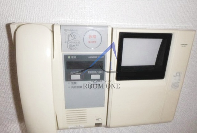 セキュリティ　モニター付きインターホンです。