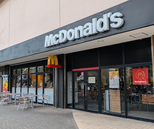 飲食店　マクドナルドミエルかわぐち店（飲食店）まで494m