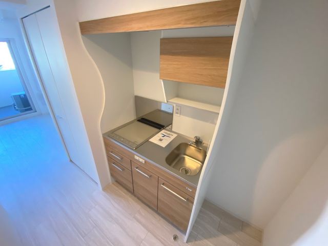 キッチン　※部屋毎でカラーに違いがある場合がございます。
