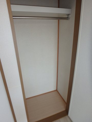 収納　西中新田　フォンテーヌＡ　2ＬＤＫ　収納