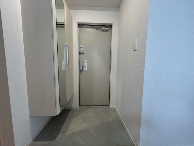 玄関　別号室参考写真です。