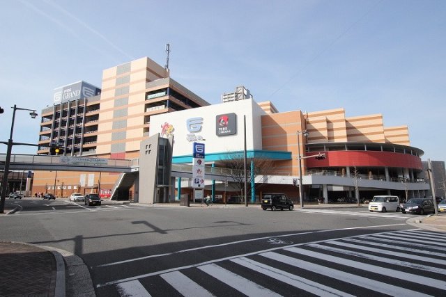 スーパー　フジグラン緑井（スーパー）まで370m
