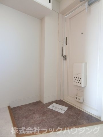 玄関　お部屋探しはラックハウジング♪