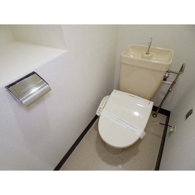 ヒューマンライフギブアンドギブBのトイレ写真