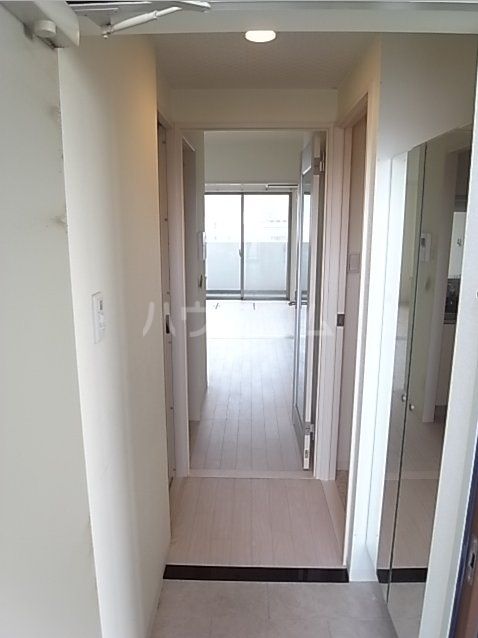 NORTH VILLAGE参番館 ノースヴィレッジ参番館の玄関写真