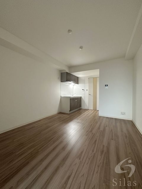 ソリティア梅小路の居間写真