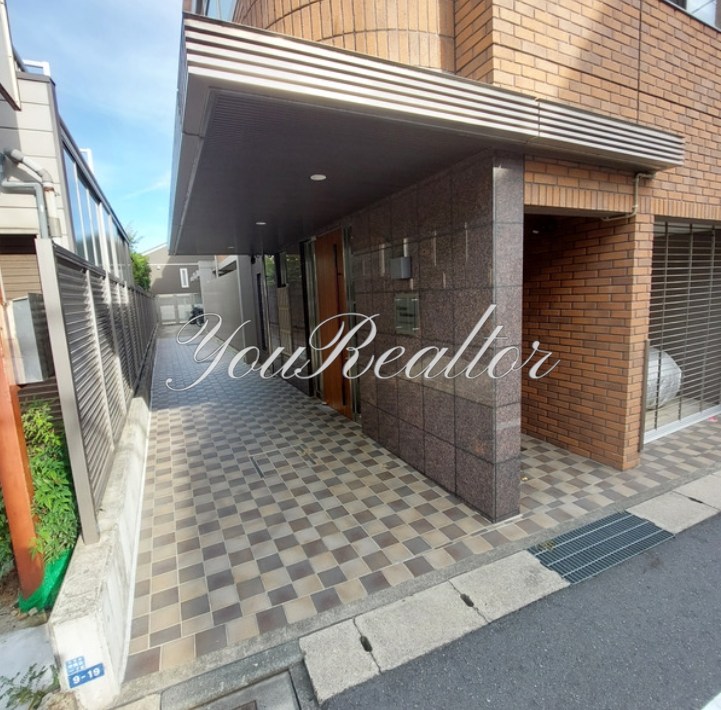 都営浅草線 馬込駅 徒歩10分 3階建 築16年の外観写真