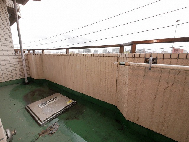 地下鉄南北線 中島公園駅 徒歩7分 10階建 築39年の内装写真