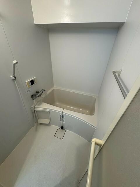 バス・シャワールーム　※別部屋参考写真