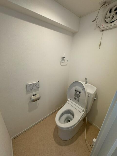 トイレ　※別部屋参考写真