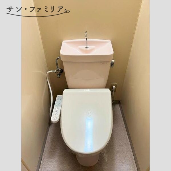 ＪＲ東海道本線 二川駅 徒歩12分 3階建 築32年のトイレ写真