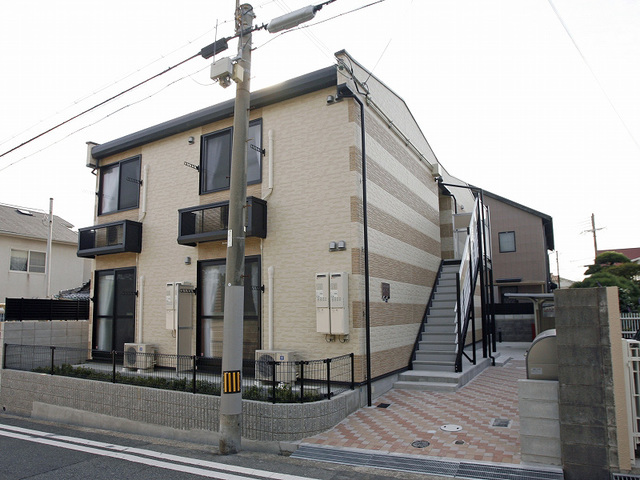 レオパレス歌敷山の外観写真