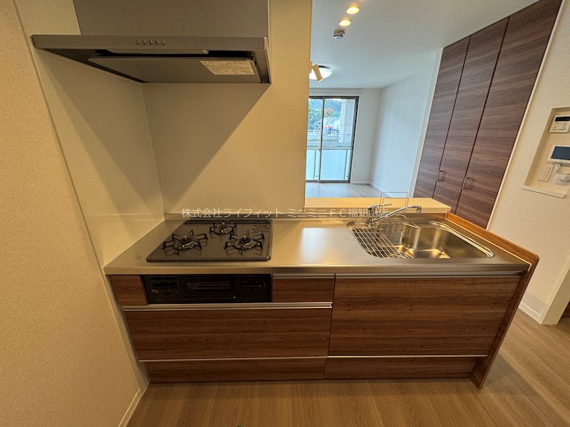 キッチン　※同間取り別部屋の写真です
