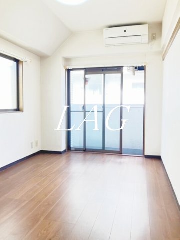 居室・リビング　洋室のお部屋です。