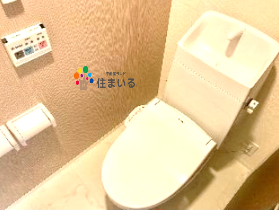 トイレ　※写真は同型タイプとなります
