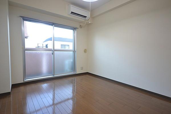 居室・リビング　同建物参考写真
