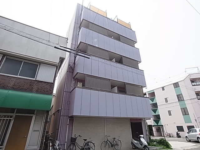 神戸市須磨区青葉町のマンションの建物外観