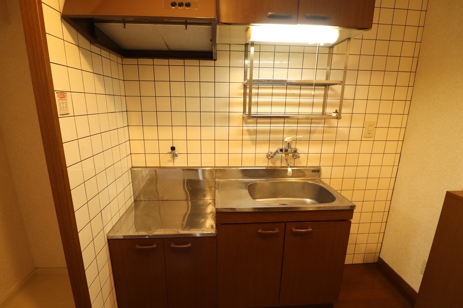 キッチン　コンロ幅が少し小さいです