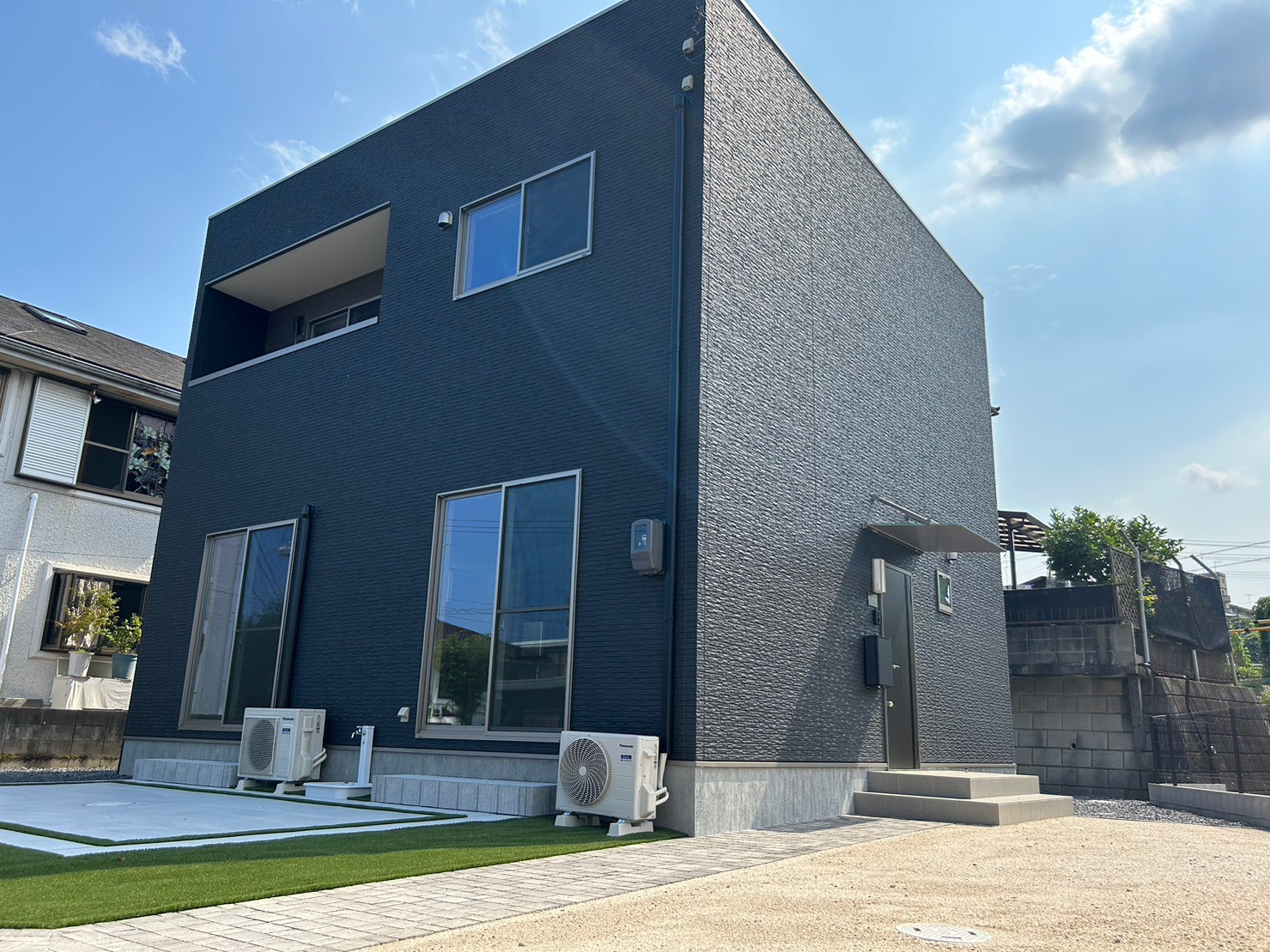 建物外観　広めのお庭があります！