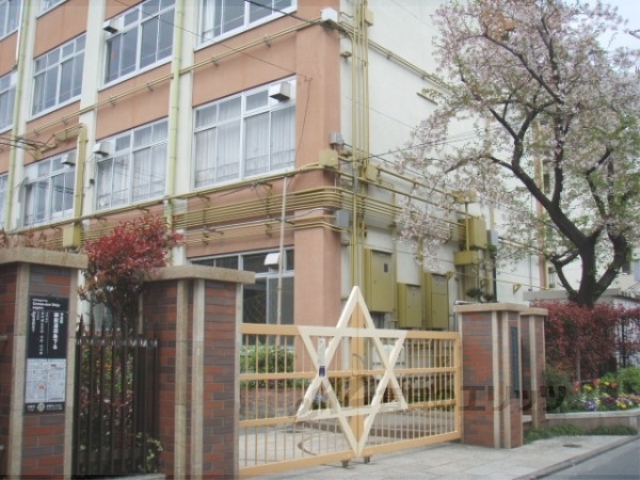 【京都市中京区壬生東高田町のマンションの小学校】