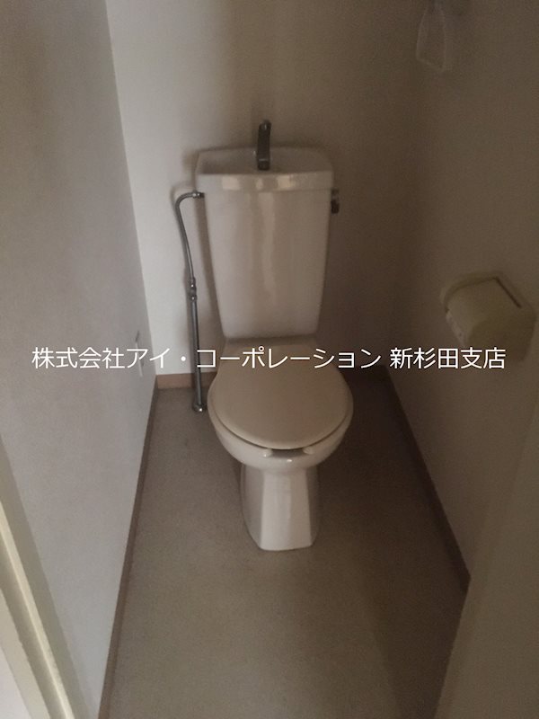 【横浜市金沢区堀口のマンションのトイレ】
