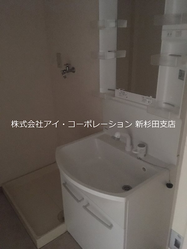 【横浜市金沢区堀口のマンションの洗面設備】