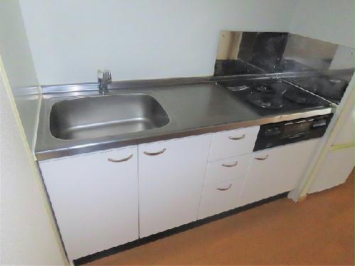 キッチン　3口ガスコンロ