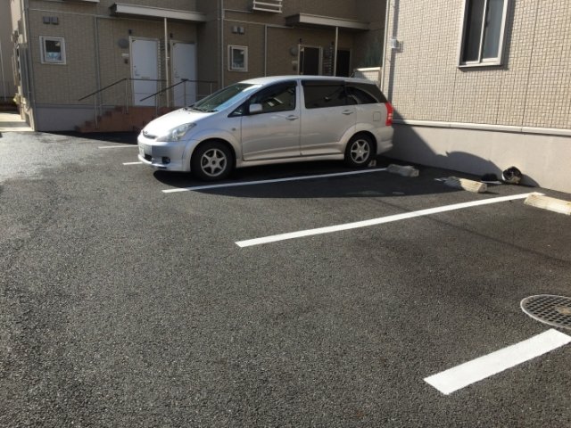 【セジュールコトDの駐車場】