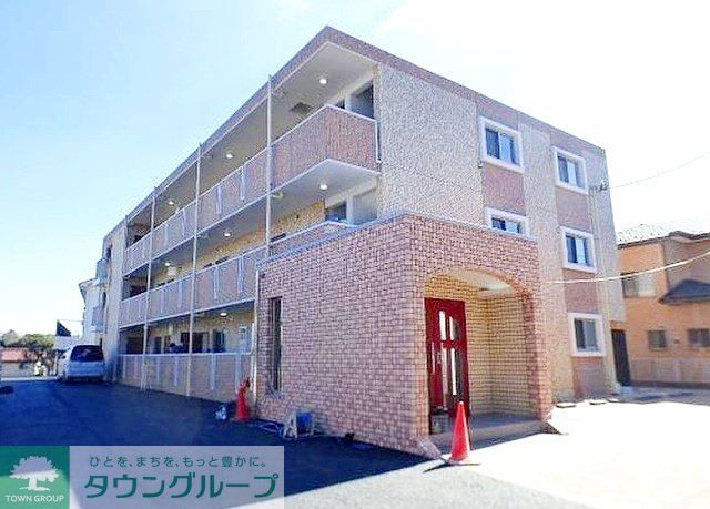 千葉市中央区葛城のマンションの建物外観