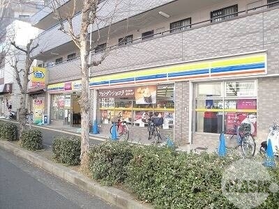 【堺市北区百舌鳥梅町のマンションのコンビニ】