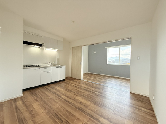 居室・リビング　※別部屋の写真です