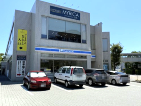 コンビニ　ローソン 徳島万代町三丁目店（コンビニ）まで285m