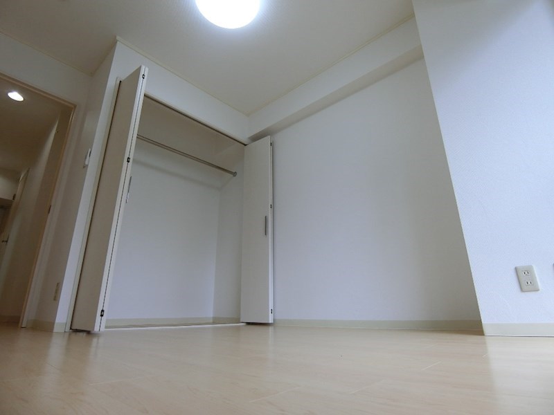 収納　クローゼット完備です。