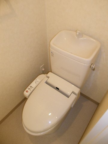 トイレ　※別部屋参考写真