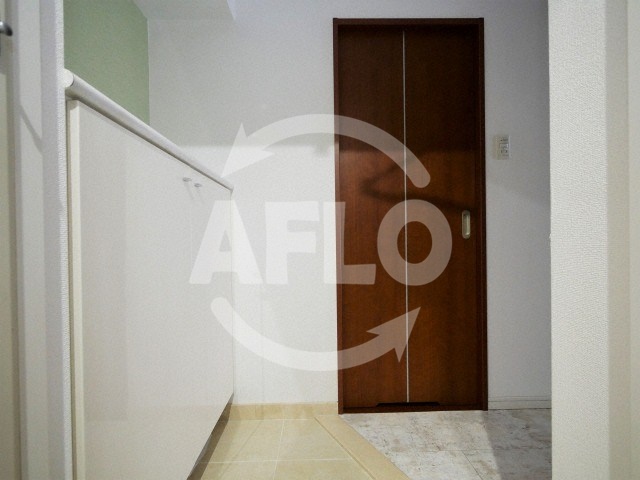 玄関　BRAVI南堀江（ブラービ南堀江）　玄関