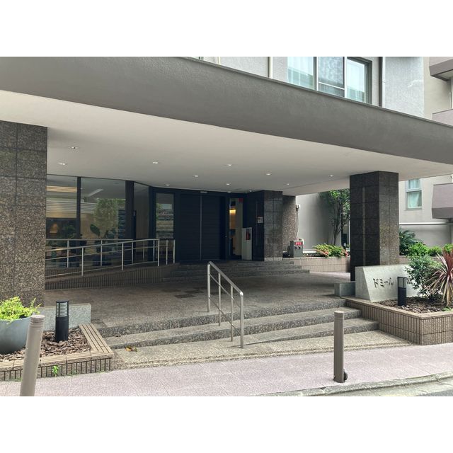 エントランス　エントランス