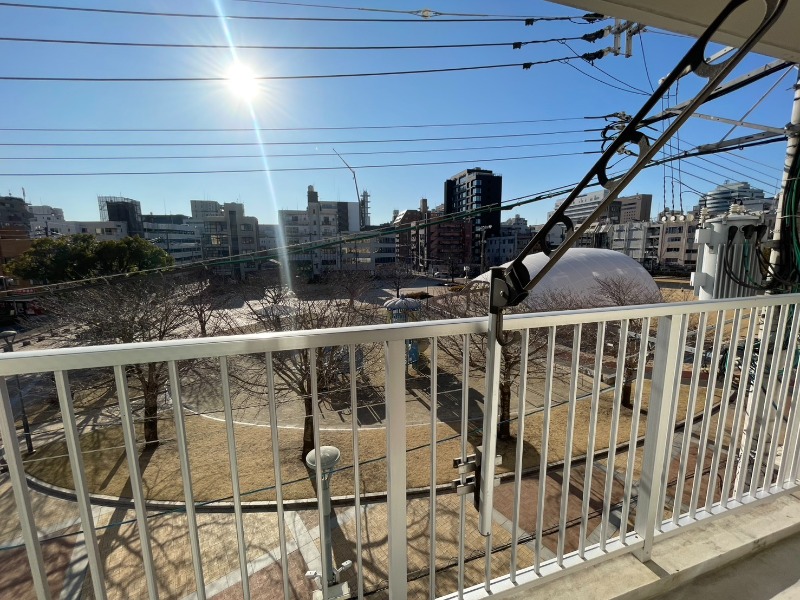 バルコニー　バルコニー