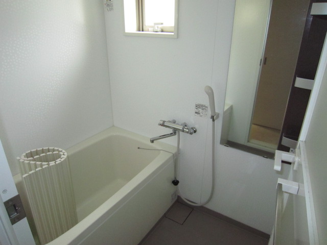 バス・シャワールーム　※写真は別のお部屋です。現況を優先させて頂きます。