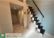 居室・リビング　玄関